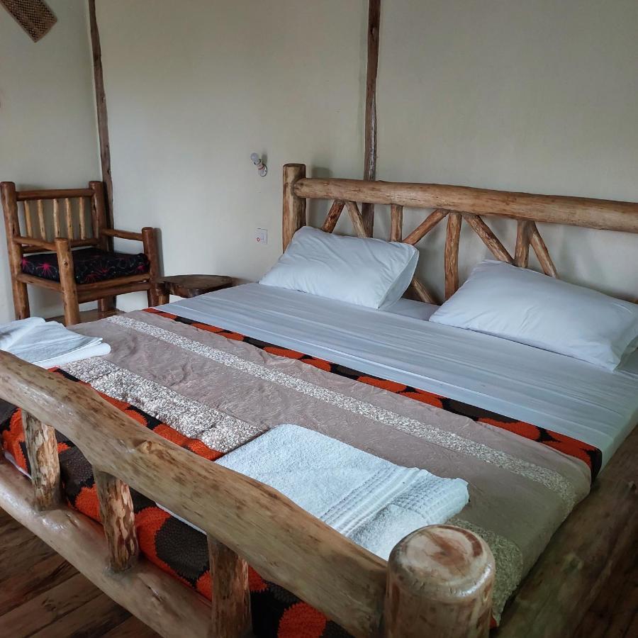 Songbird Safari Lodge & Campsite Katunguru Εξωτερικό φωτογραφία