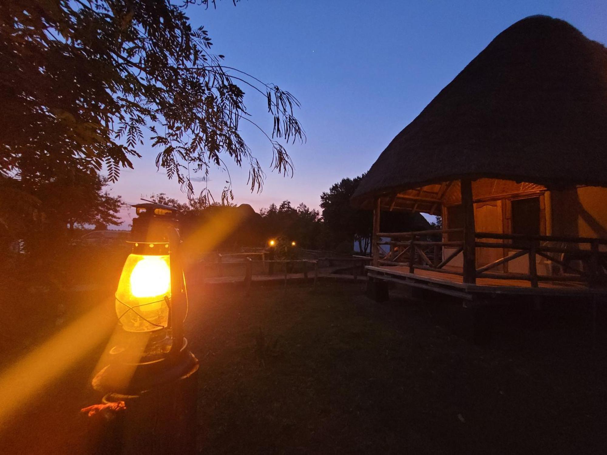 Songbird Safari Lodge & Campsite Katunguru Εξωτερικό φωτογραφία