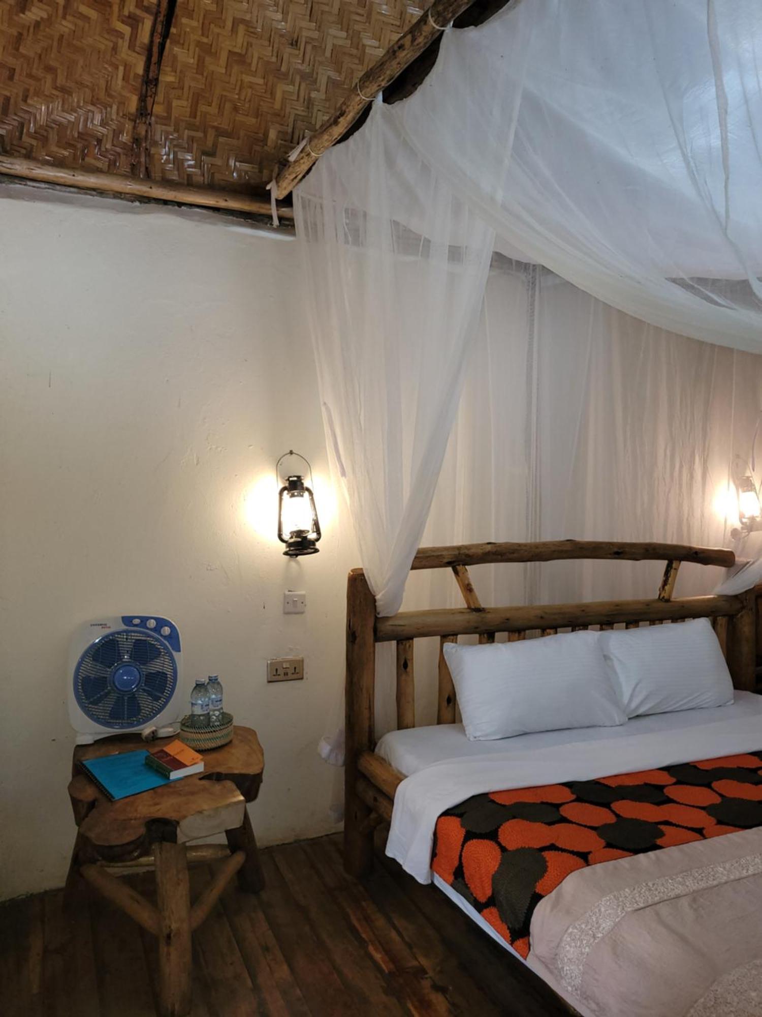 Songbird Safari Lodge & Campsite Katunguru Εξωτερικό φωτογραφία
