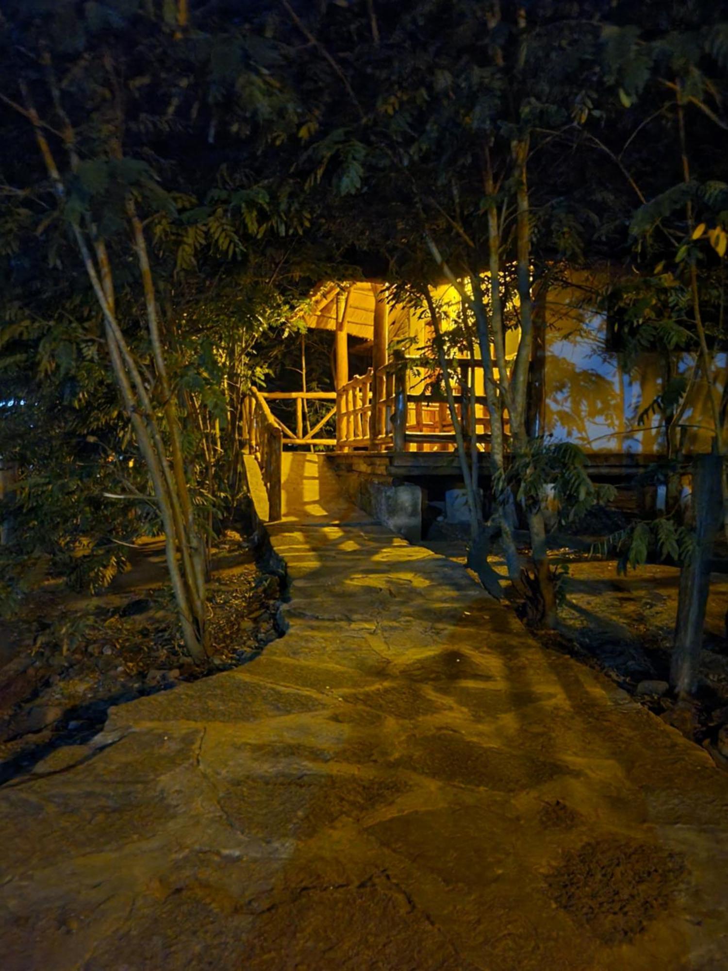 Songbird Safari Lodge & Campsite Katunguru Εξωτερικό φωτογραφία
